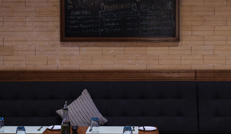 middle-east-holidays-ras-al-khaimah-doubletree-by-hilton-resort-spa-marjan-island-hotel-vespa